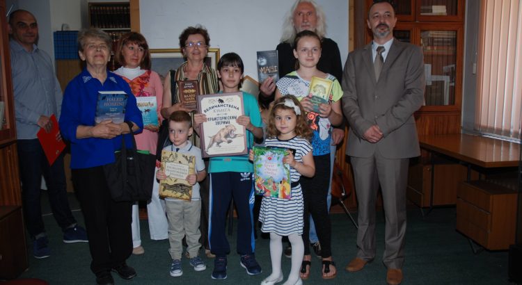 31357615_1906029242742702_5681883545220415488_n